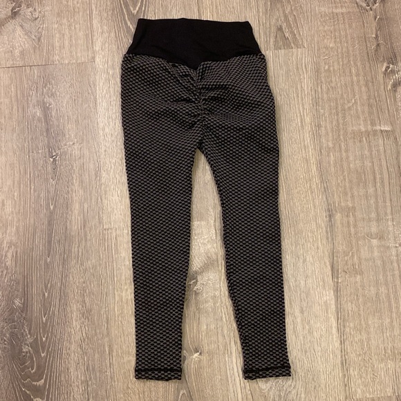 Black and grey workout leggings - Picture 3 of 3